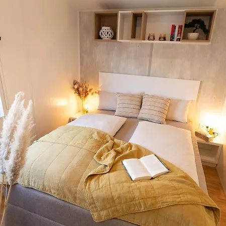 Apartament Gemuetliches, Voll Ausgestattes Tiny House Vilseck Zewnętrze zdjęcie