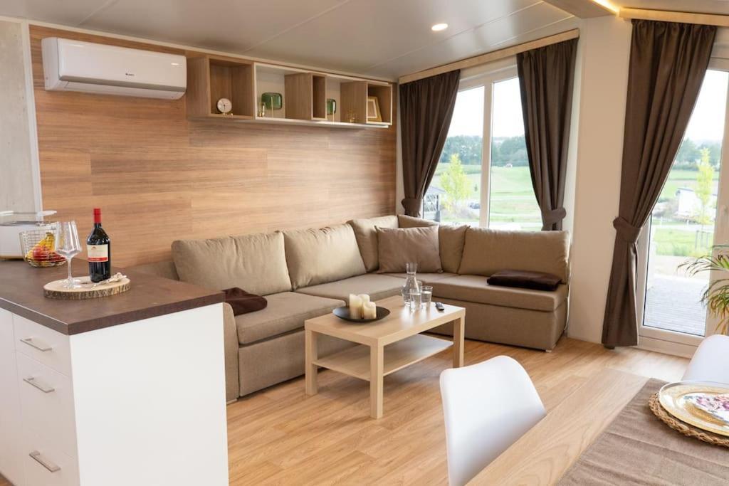 Gemuetliches, Voll Ausgestattes Tiny House *