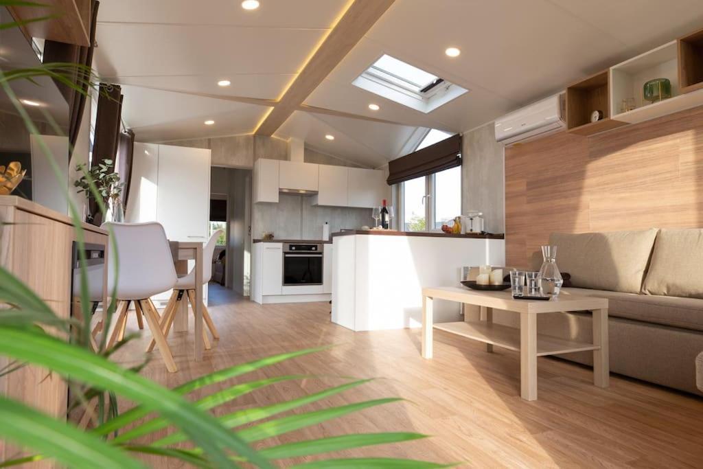 Gemuetliches, Voll Ausgestattes Tiny House